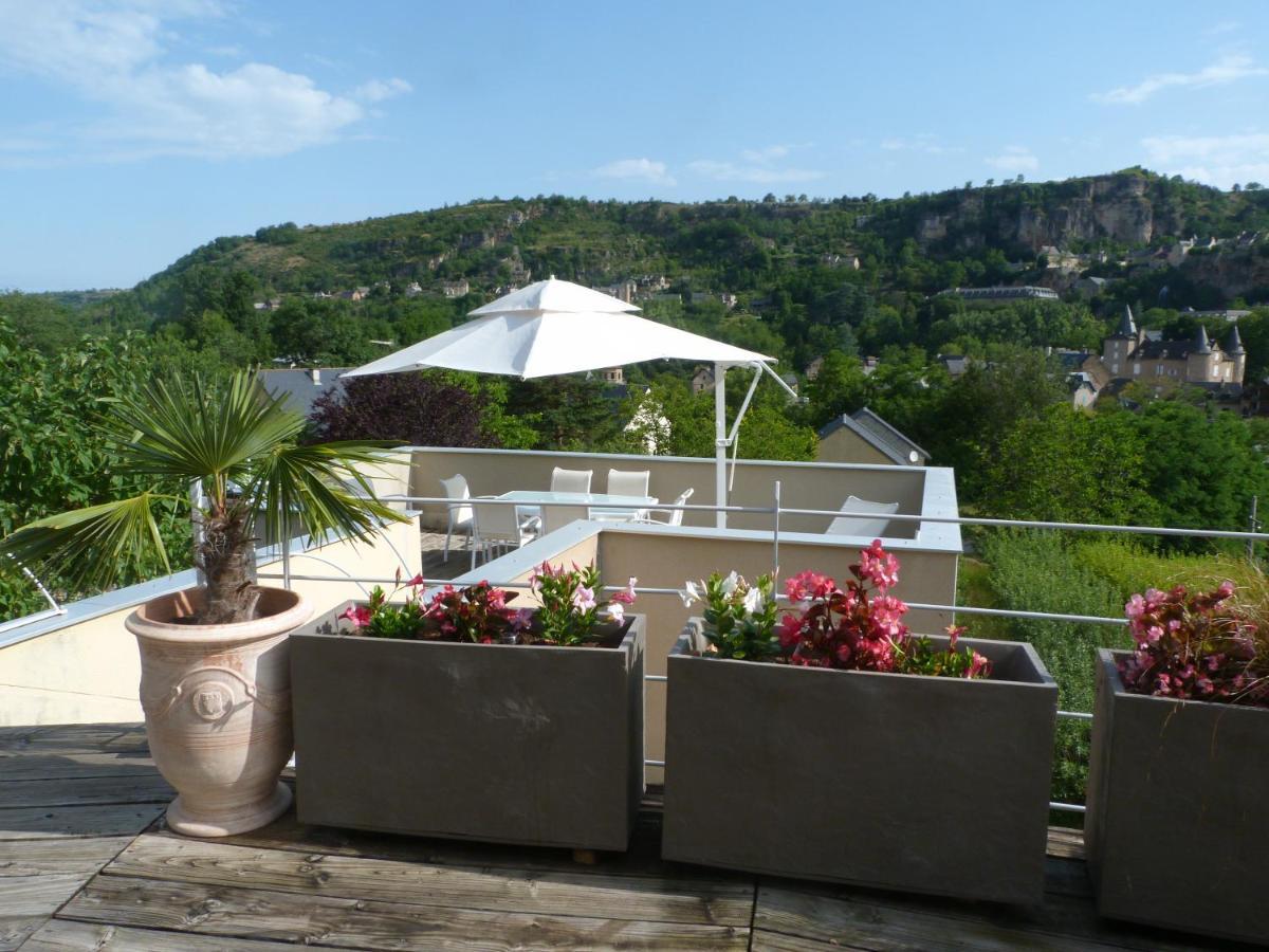 La Desirade Bed and Breakfast Salles-la-Source Εξωτερικό φωτογραφία